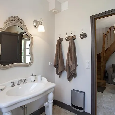 לינה וארוחת בוקר De Charme Les Bruhasses