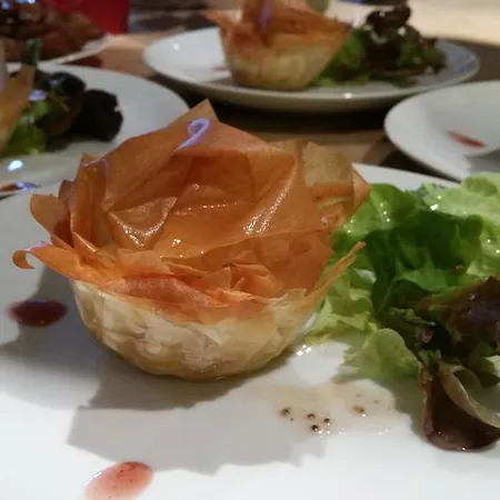 De Charme Les Bruhasses Condom