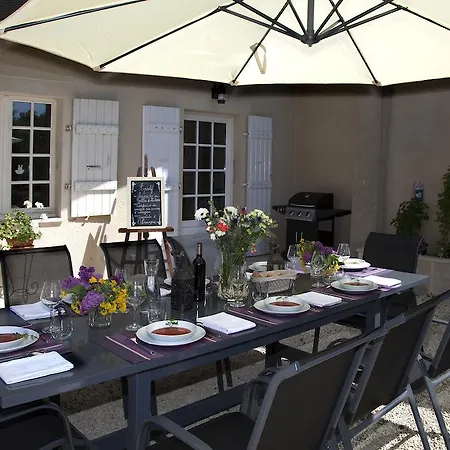 Bed & Breakfast De Charme Les Bruhasses Condom